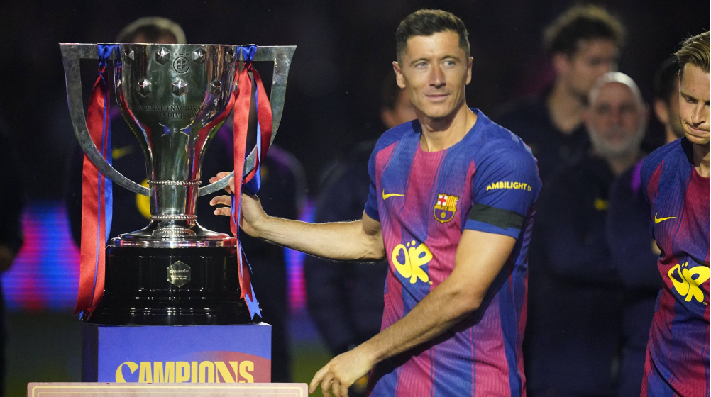 Barcelona, dört yılın ardından Robert Lewandowski ile yollarını ayırdığını duyurdu